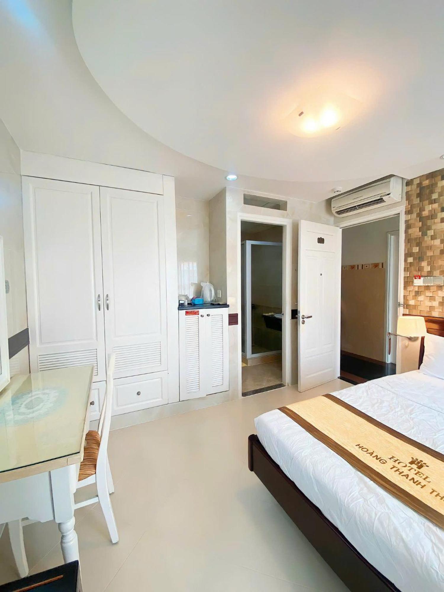 Hoang Thanh Thuy Airport Hotel 2 - Gan Am Thuc Dem Cho Hoang Hoa Tham Ho Şi Min Exterior foto