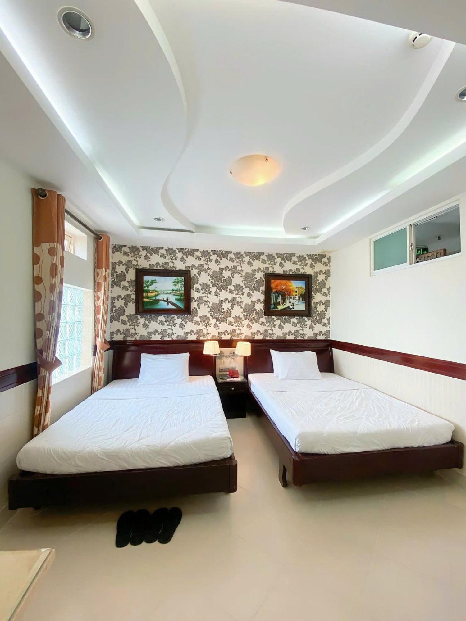 Hoang Thanh Thuy Airport Hotel 2 - Gan Am Thuc Dem Cho Hoang Hoa Tham Ho Şi Min Exterior foto