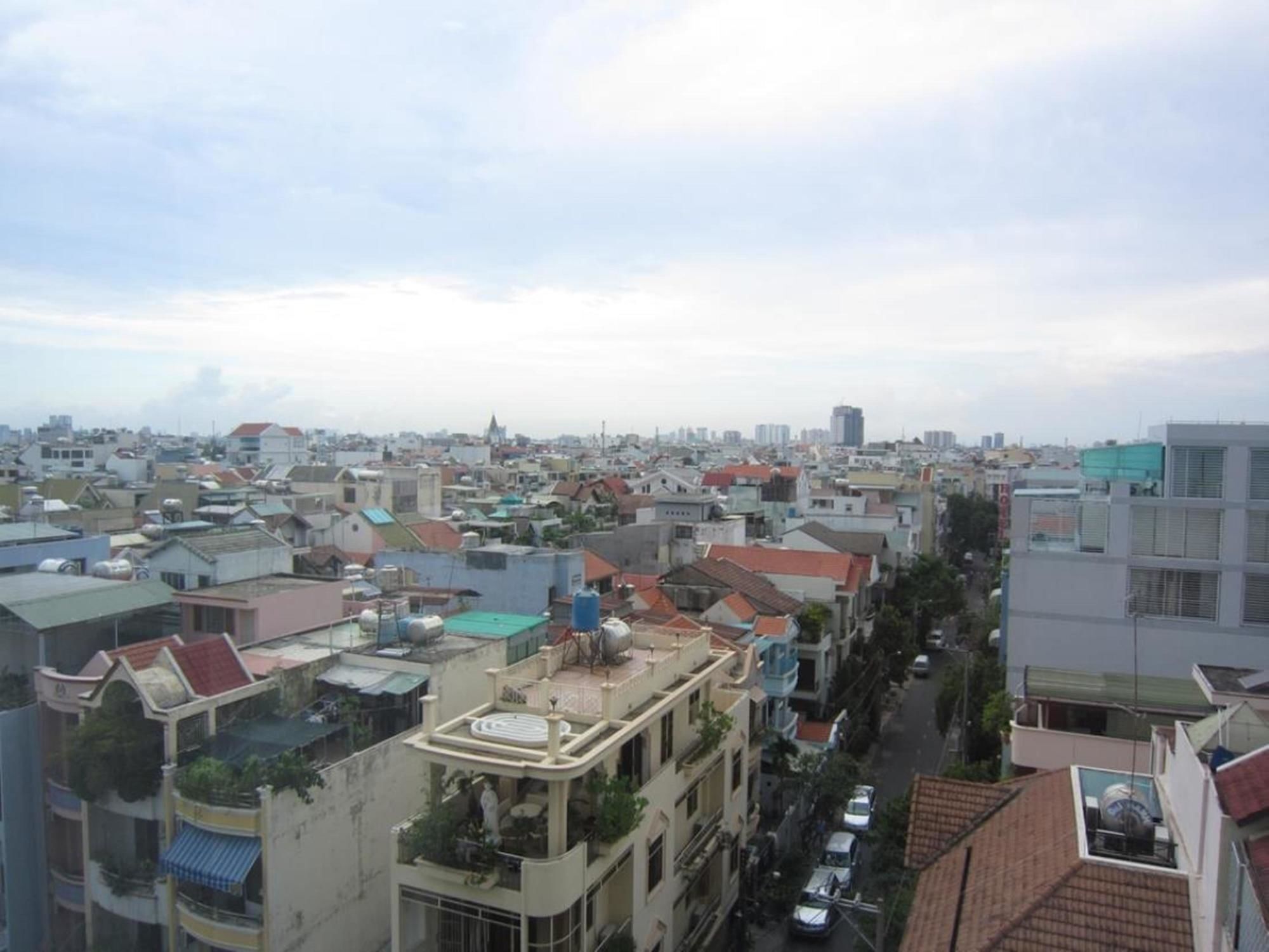 Hoang Thanh Thuy Airport Hotel 2 - Gan Am Thuc Dem Cho Hoang Hoa Tham Ho Şi Min Exterior foto